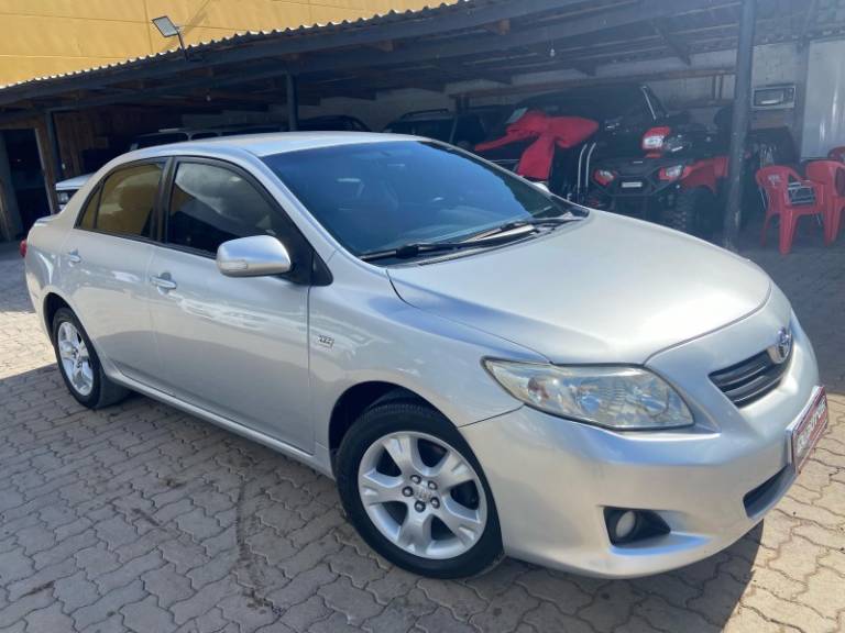 TOYOTA - COROLLA - 2009/2009 - Prata - R$ 48.900,00