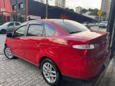 FIAT - GRAND SIENA - 2017/2017 - Vermelha - R$ 40.900,00