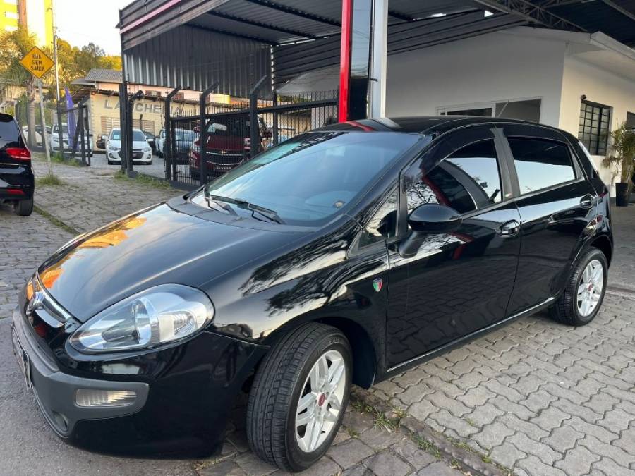 FIAT - PUNTO - 2013/2013 - Preta - R$ 39.900,00