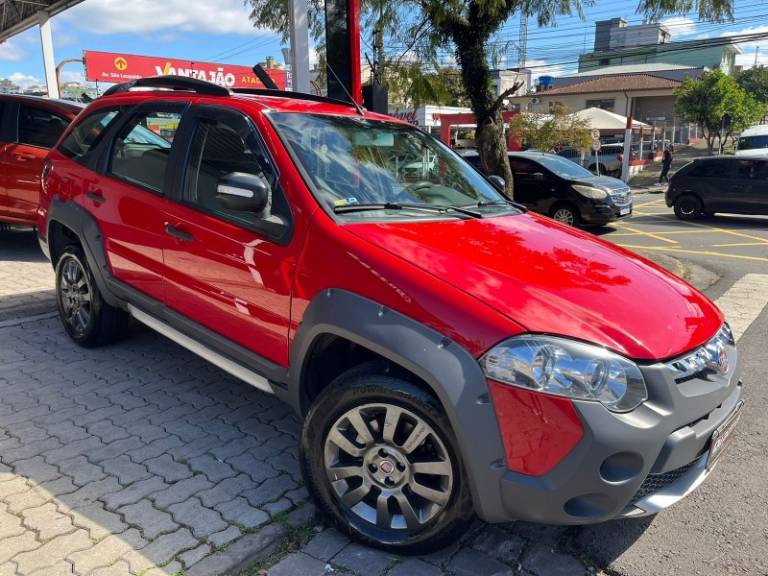 FIAT - PALIO - 2014/2014 - Vermelha - R$ 43.990,00