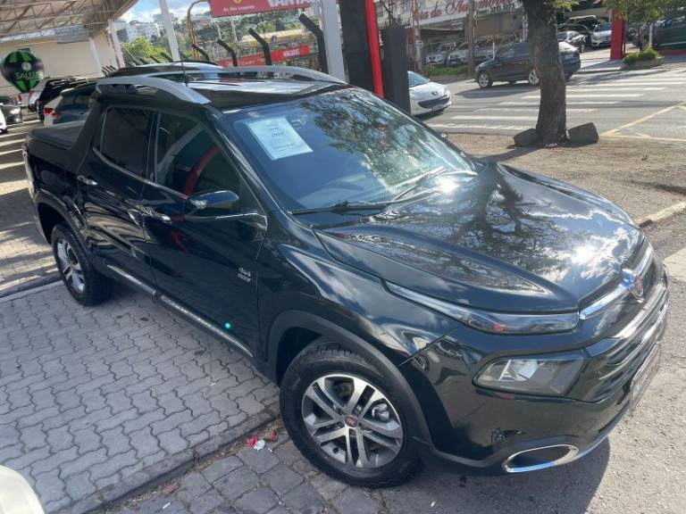 FIAT - TORO - 2017/2017 - Preta - R$ 99.900,00