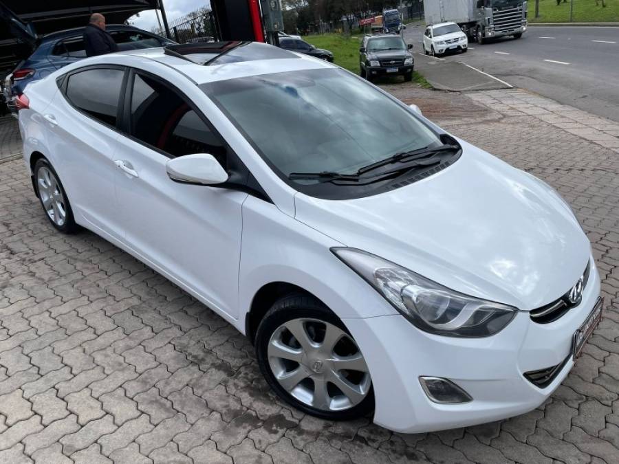 HYUNDAI - ELANTRA - 2013/2013 - Branca - R$ 68.900,00