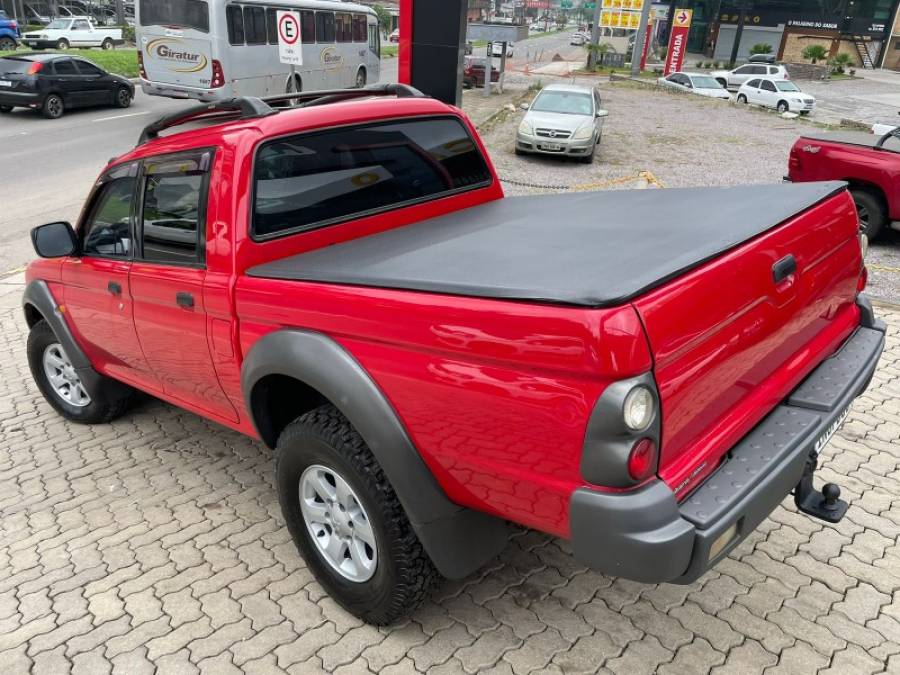 MITSUBISHI - L200 - 2006/2006 - Vermelha - R$ 52.900,00