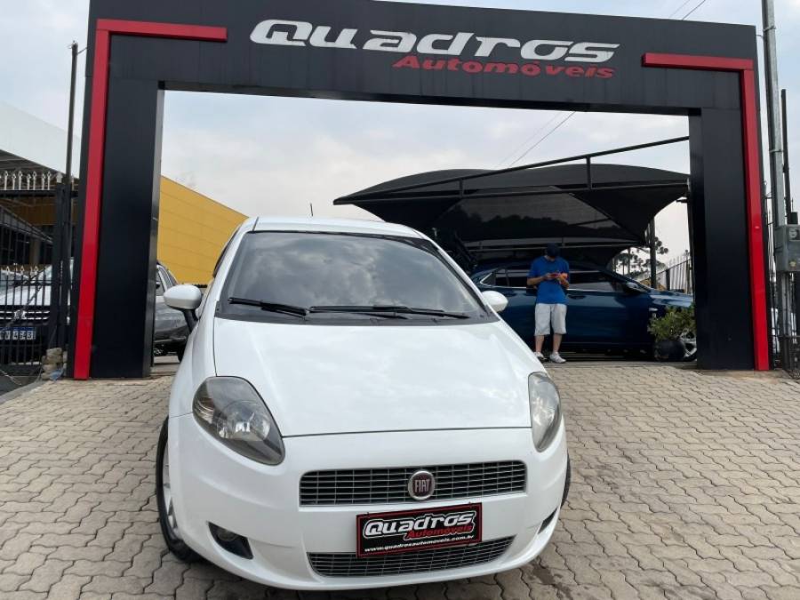 FIAT - PUNTO - 2012/2012 - Branca - R$ 33.900,00