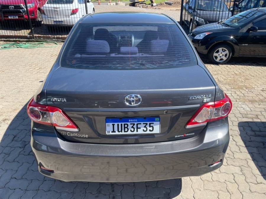 TOYOTA - COROLLA - 2013/2013 - Cinza - R$ 63.900,00