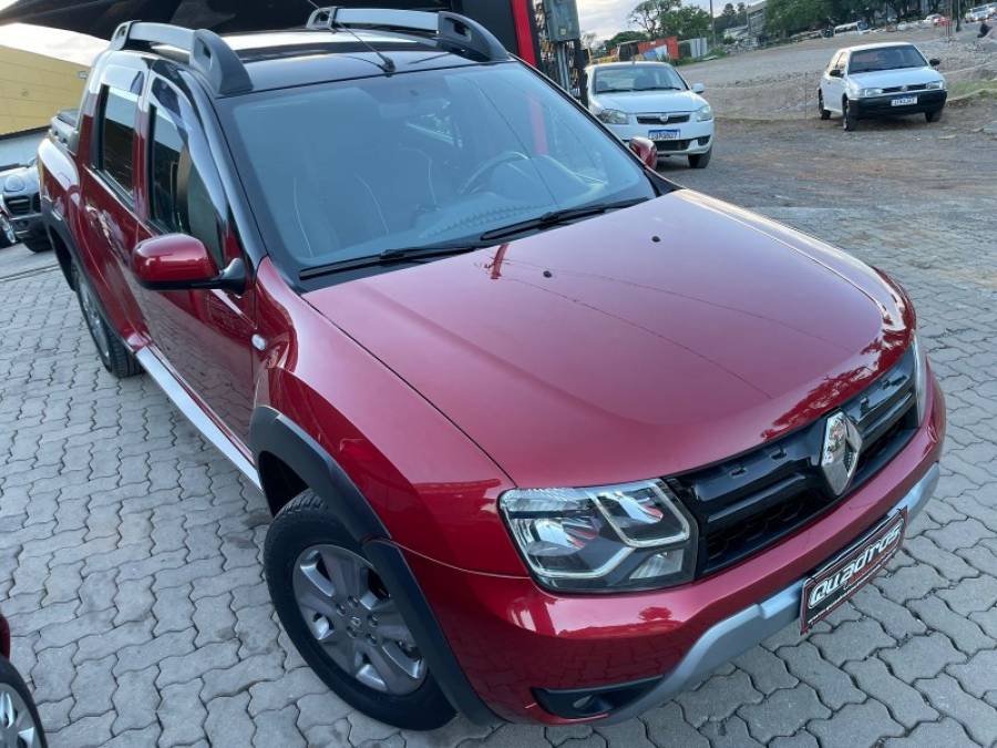 RENAULT - OROCH - 2018/2018 - Vermelha - R$ 70.900,00