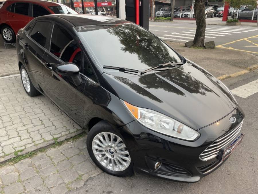 FORD - FIESTA - 2014/2014 - Preta - R$ 45.900,00