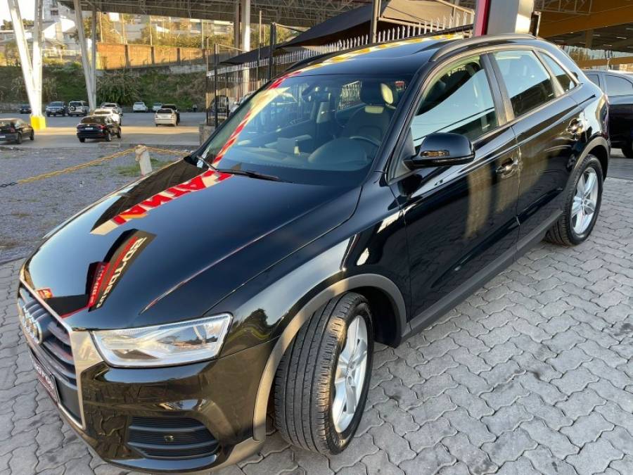 AUDI - Q3 - 2017/2017 - Preta - R$ 99.900,00