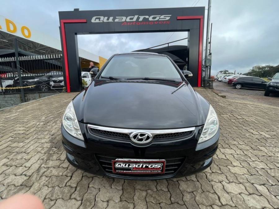 HYUNDAI - I30 - 2010/2010 - Preta - R$ 45.900,00