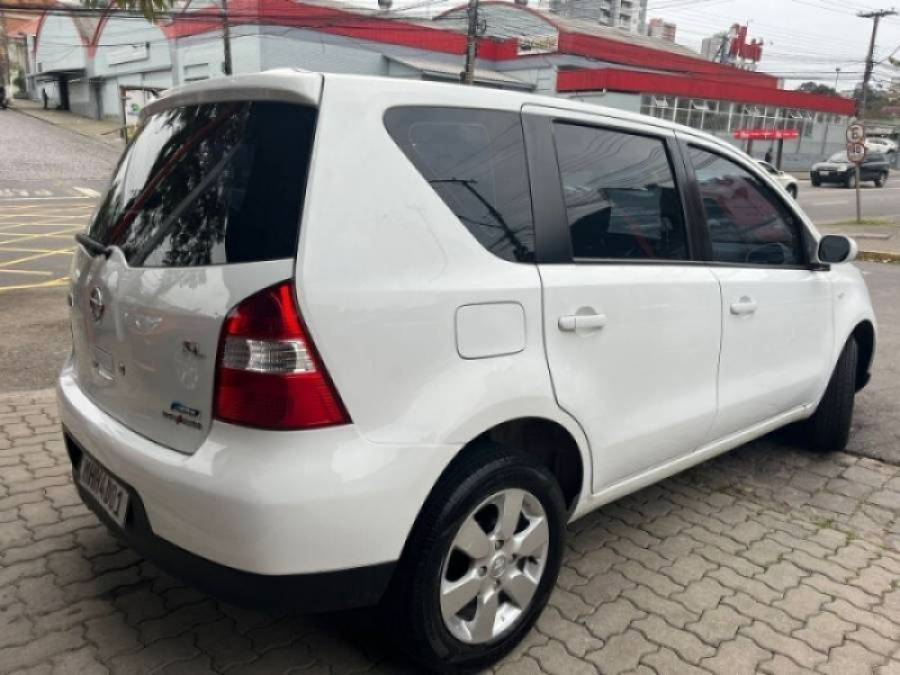 NISSAN - LIVINA - 2010/2010 - Branca - R$ 31.900,00