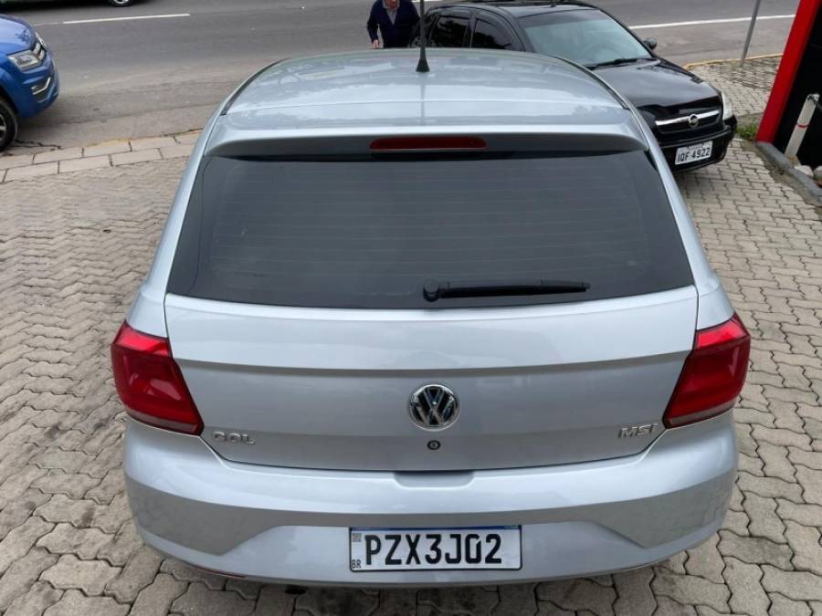 VOLKSWAGEN - GOL - 2018/2018 - Prata - R$ 47.900,00