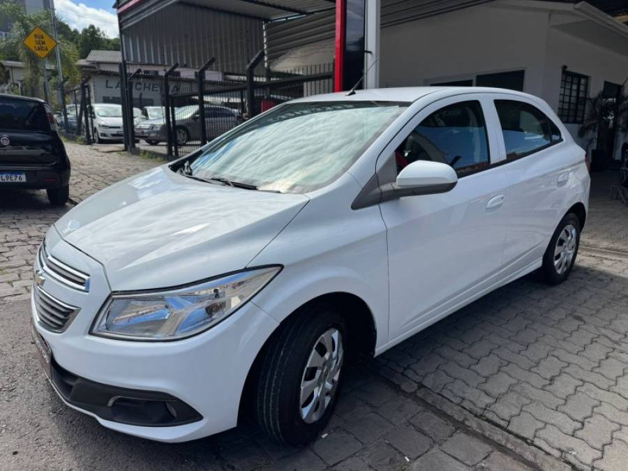 CHEVROLET - ONIX - 2014/2014 - Bronze - R$ 43.900,00