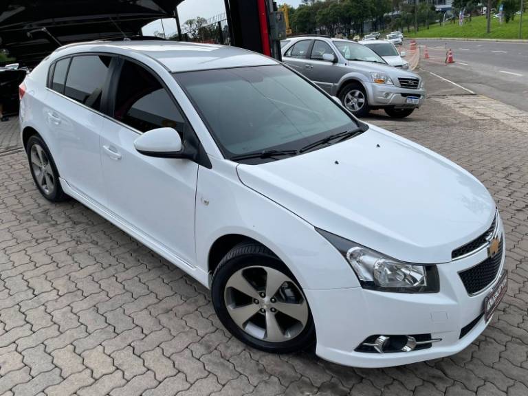 CHEVROLET - CRUZE - 2013/2013 - Branca - R$ 58.900,00