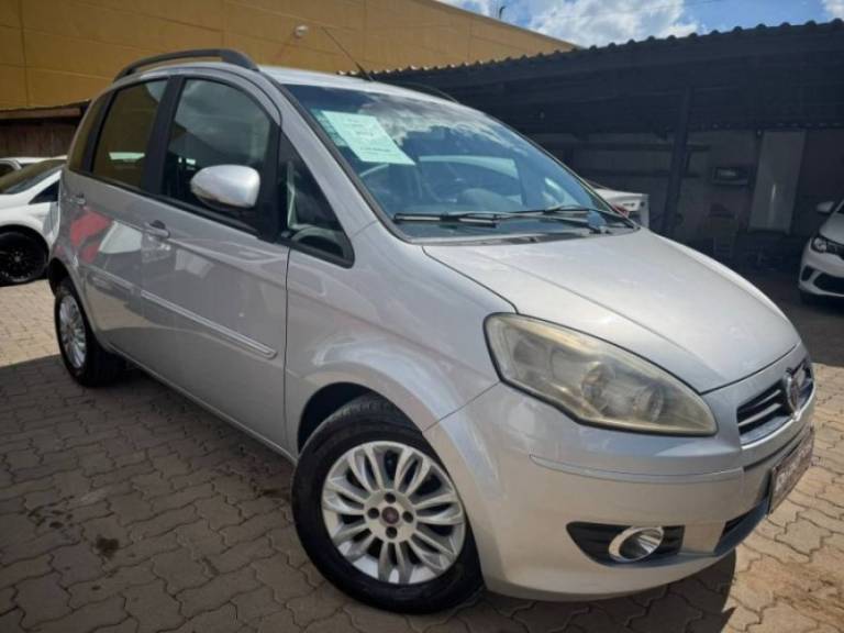 FIAT - IDEA - 2012/2012 - Prata - R$ 29.900,00