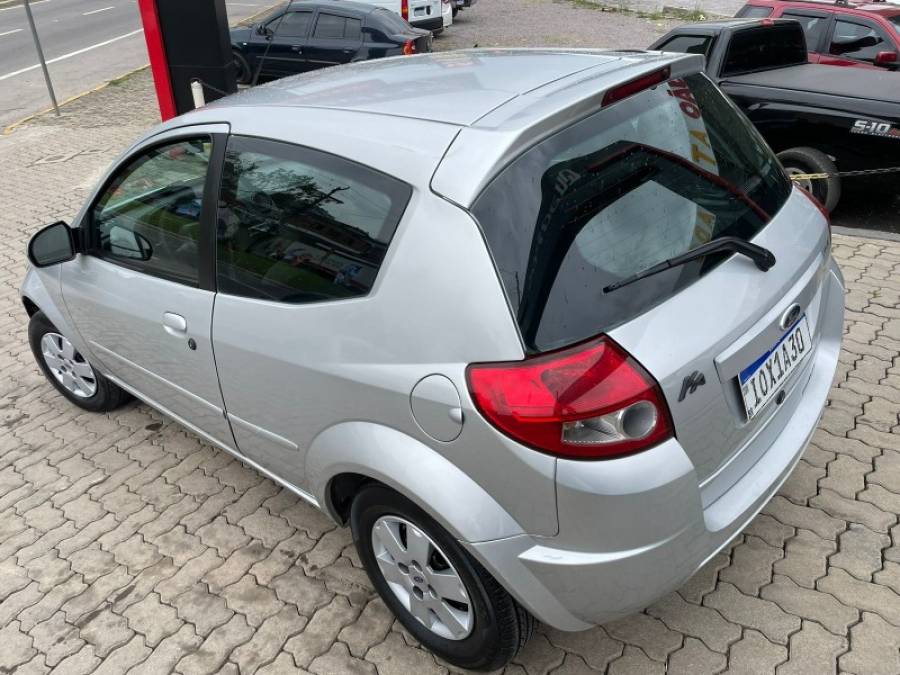 FORD - KA - 2009/2009 - Prata - R$ 18.900,00