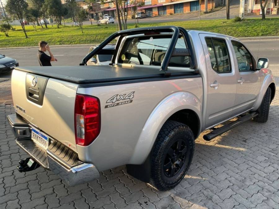 NISSAN - FRONTIER - 2016/2016 - Prata - R$ 107.900,00