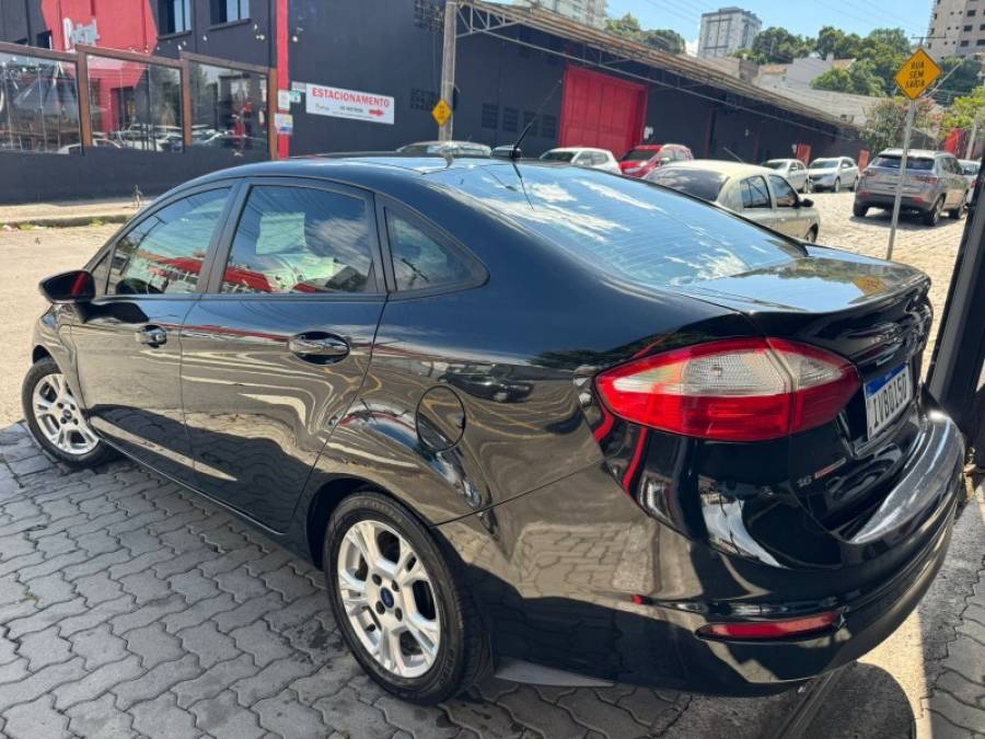 FORD - FIESTA - 2014/2014 - Preta - R$ 39.900,00