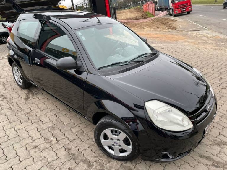 FORD - KA - 2011/2011 - Prata - R$ 24.900,00