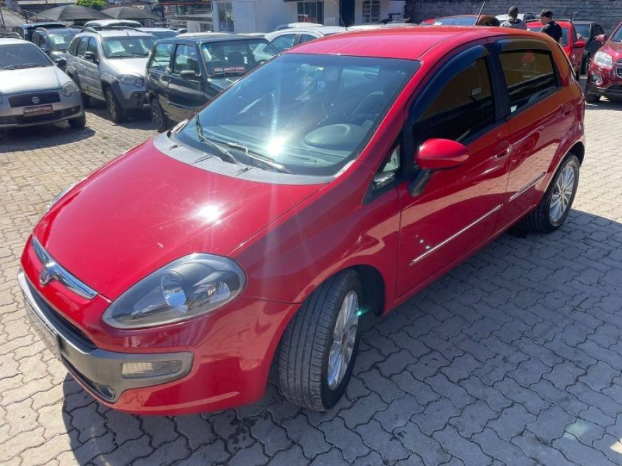 FIAT - PUNTO - 2016/2016 - Vermelha - R$ 42.900,00