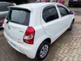 TOYOTA - ETIOS - 2014/2014 - Prata - R$ 40.900,00