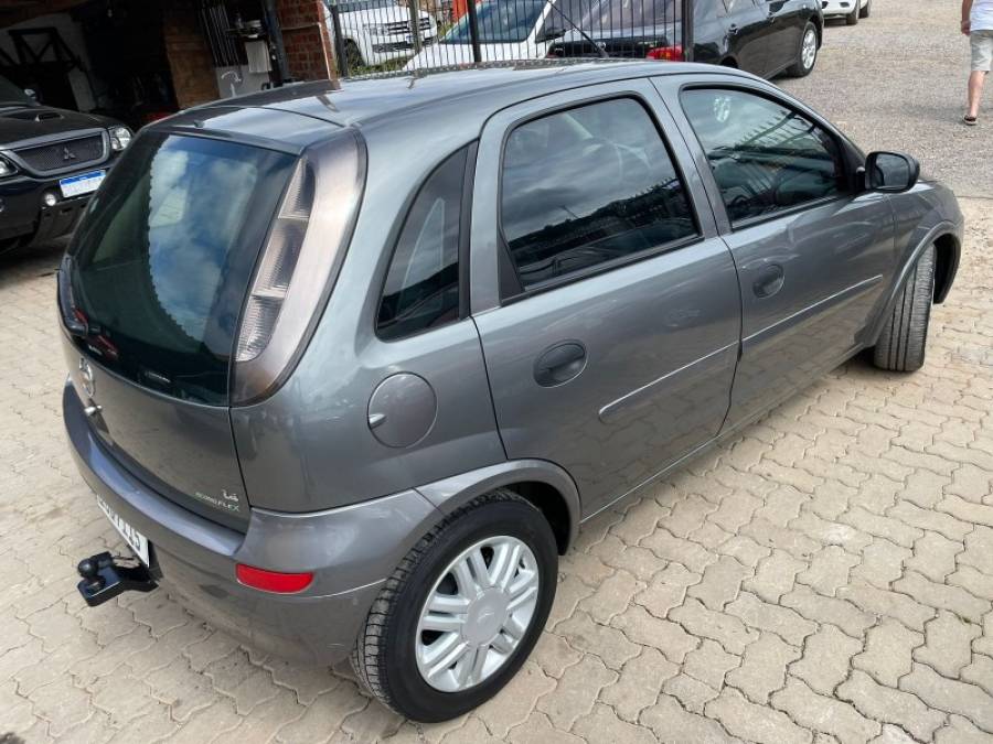 CHEVROLET - CORSA - 2012/2012 - Prata - R$ 29.900,00