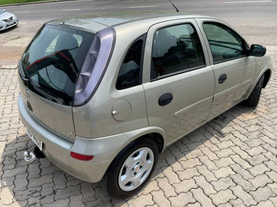 CHEVROLET - CORSA - 2011/2011 - Dourada - R$ 29.990,00