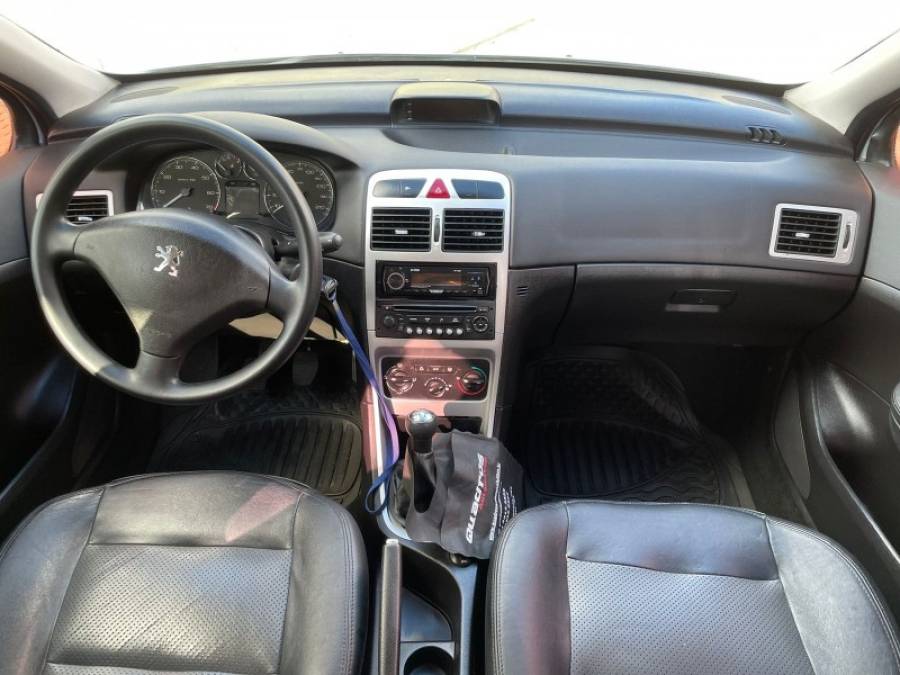 PEUGEOT - 307 - 2011/2011 - Prata - R$ 28.900,00