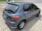 PEUGEOT - 206 - 2004/2004 - Cinza - R$ 15.900,00