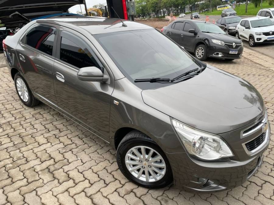 CHEVROLET - COBALT - 2013/2013 - Cinza - R$ 40.900,00