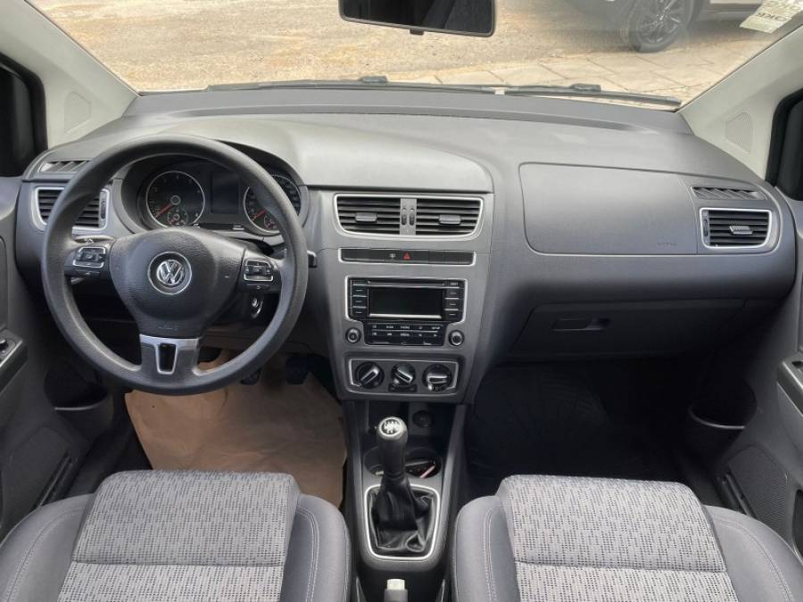 VOLKSWAGEN - FOX - 2014/2014 - Branca - R$ 42.900,00