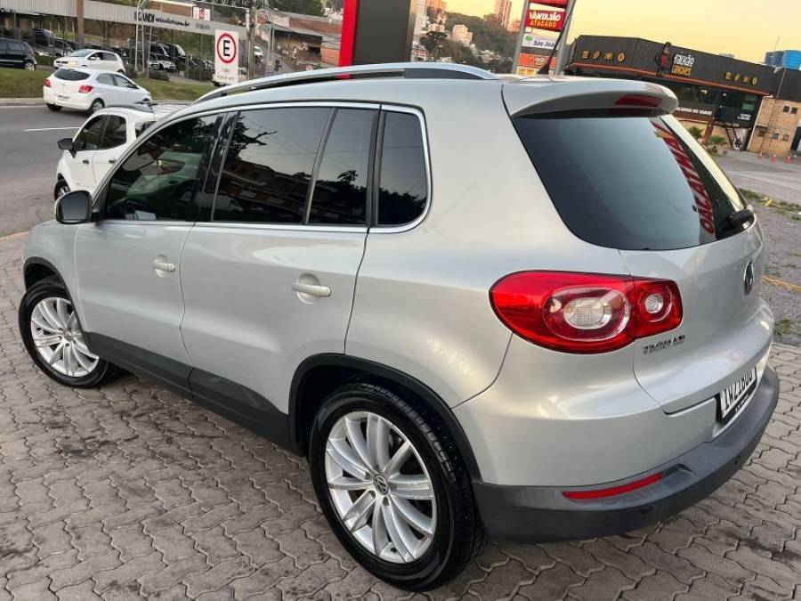 VOLKSWAGEN - TIGUAN - 2011/2011 - Prata - R$ 60.900,00