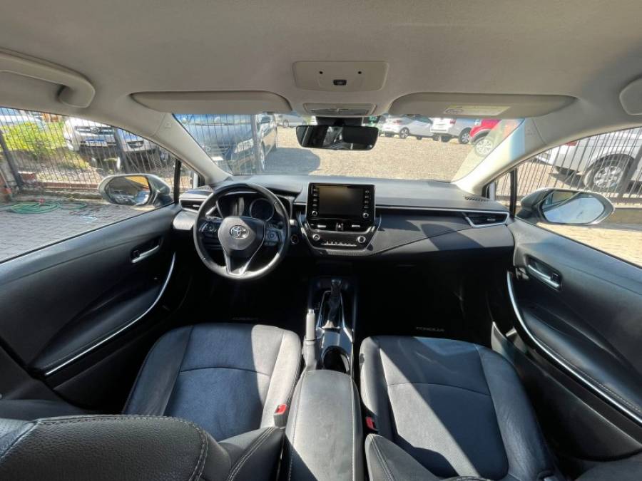 TOYOTA - COROLLA - 2023/2023 - Branca - R$ 129.990,00