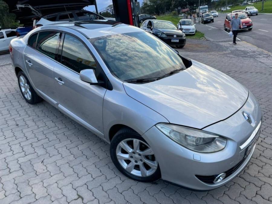 RENAULT - FLUENCE - 2011/2011 - Prata - R$ 38.900,00