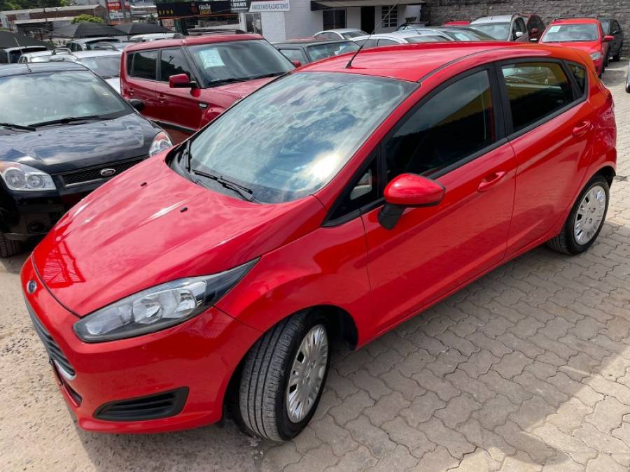 FORD - FIESTA - 2014/2014 - Vermelha - R$ 41.900,00