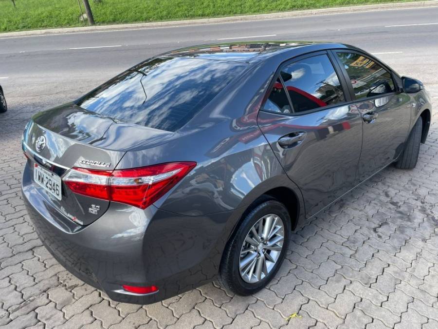 TOYOTA - COROLLA - 2016/2016 - Cinza - R$ 87.900,00