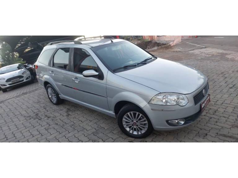 FIAT - PALIO - 2011/2011 - Prata - R$ 33.900,00